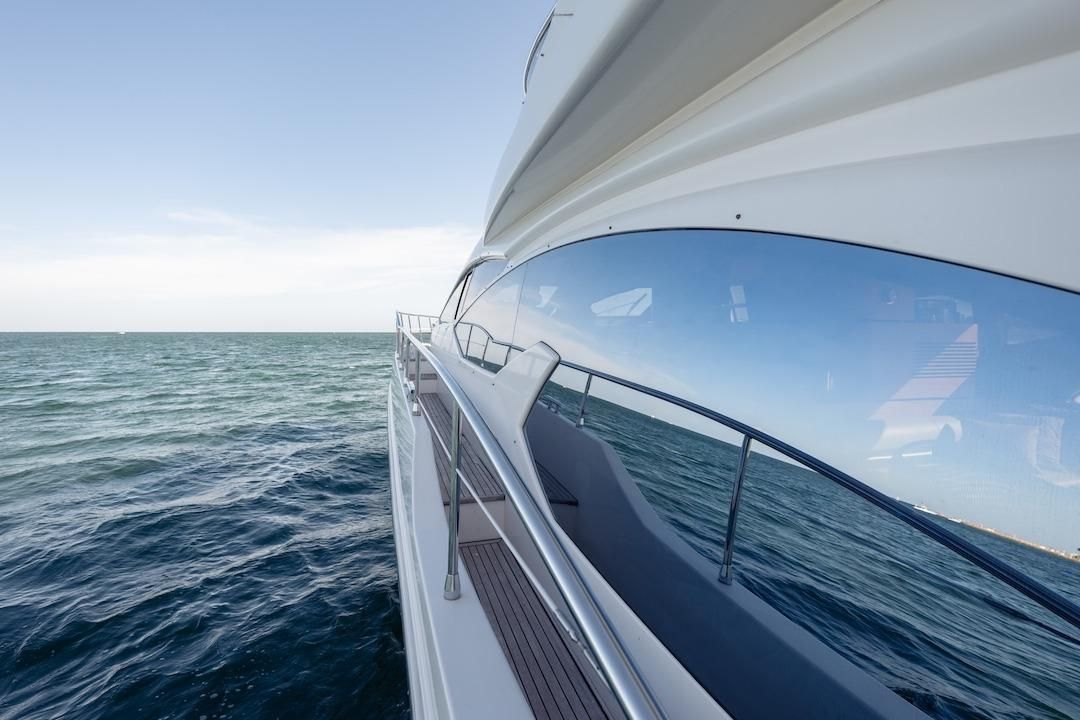 2012 Azimut 70 