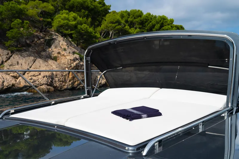 Voltor Yacht Photos Pics 