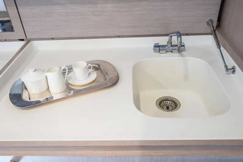 Voltor Yacht Photos Pics 