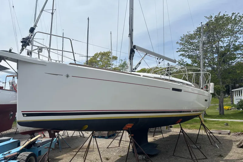Statira Yacht Photos Pics 2017 Jeanneau Sun Odyssey 389 sailboat on land, ready for maintenance.