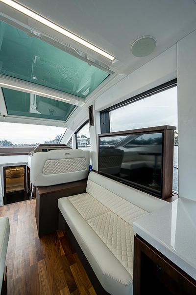 2023 Galeon 470 Sky