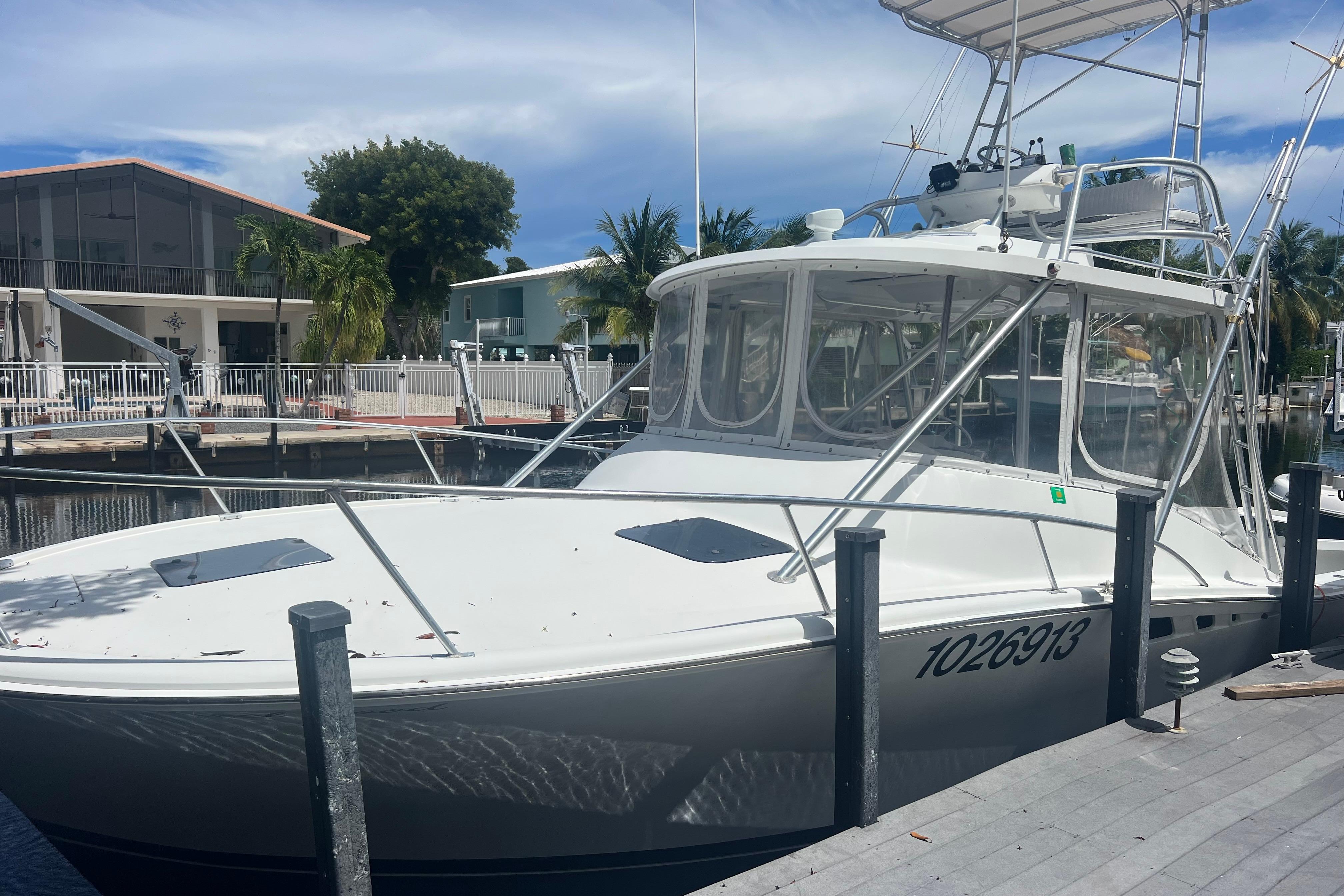 Luhrs 32 Open