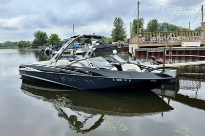 Malibu Wakesetter 247 LSV