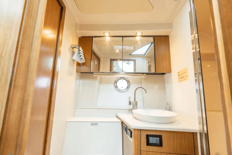 Teds Island Yacht Photos Pics 