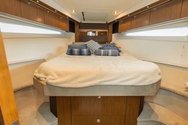 Teds Island Yacht Photos Pics 