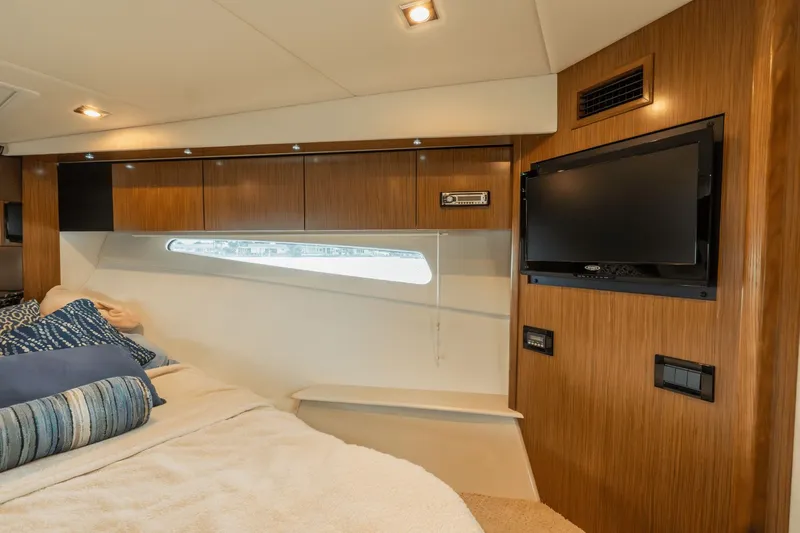 Teds Island Yacht Photos Pics 