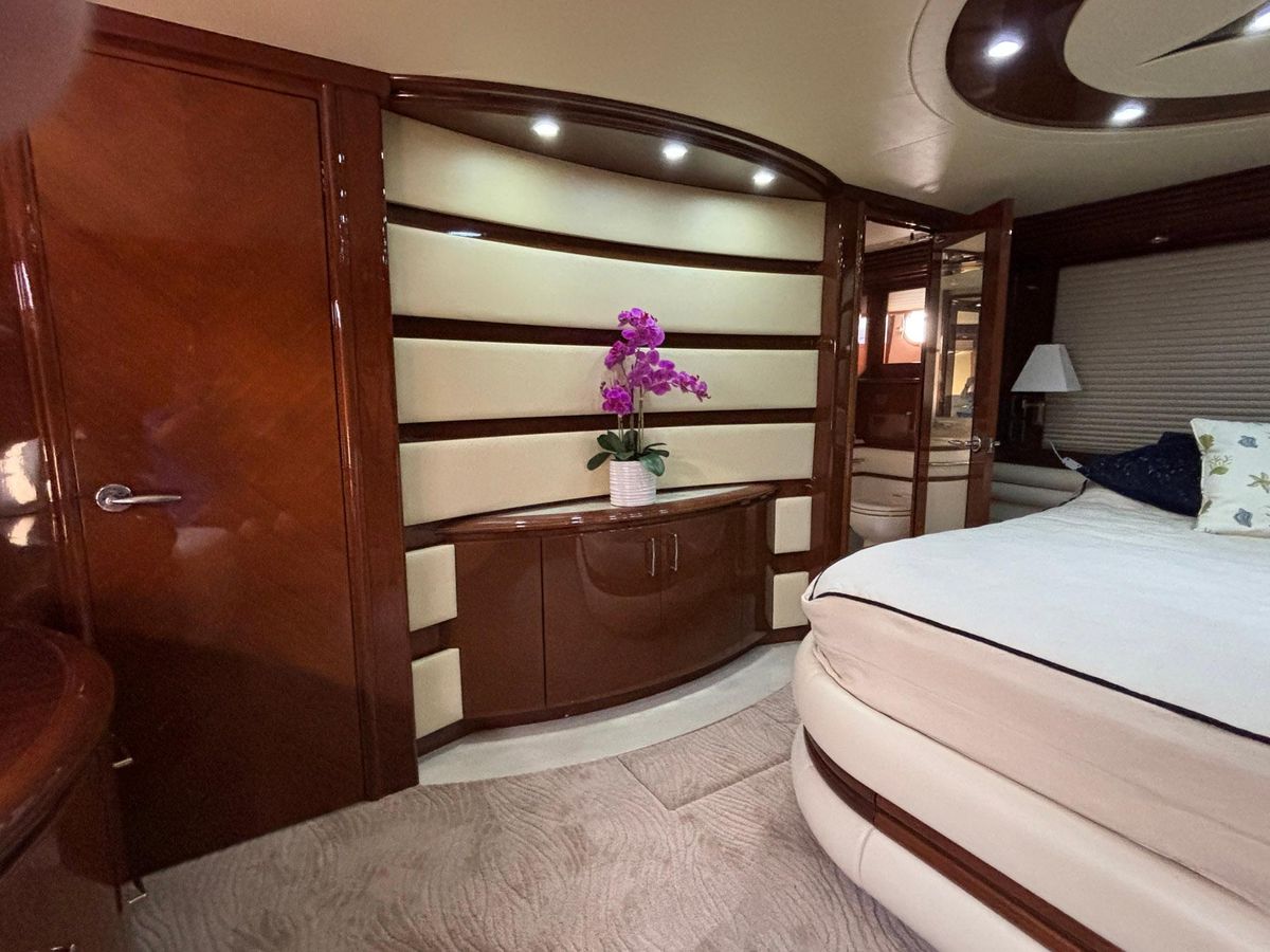 2006 Marquis 65 