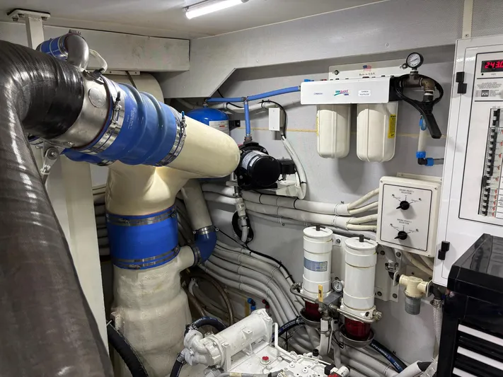 Bad Bettye Yacht Photos Pics 