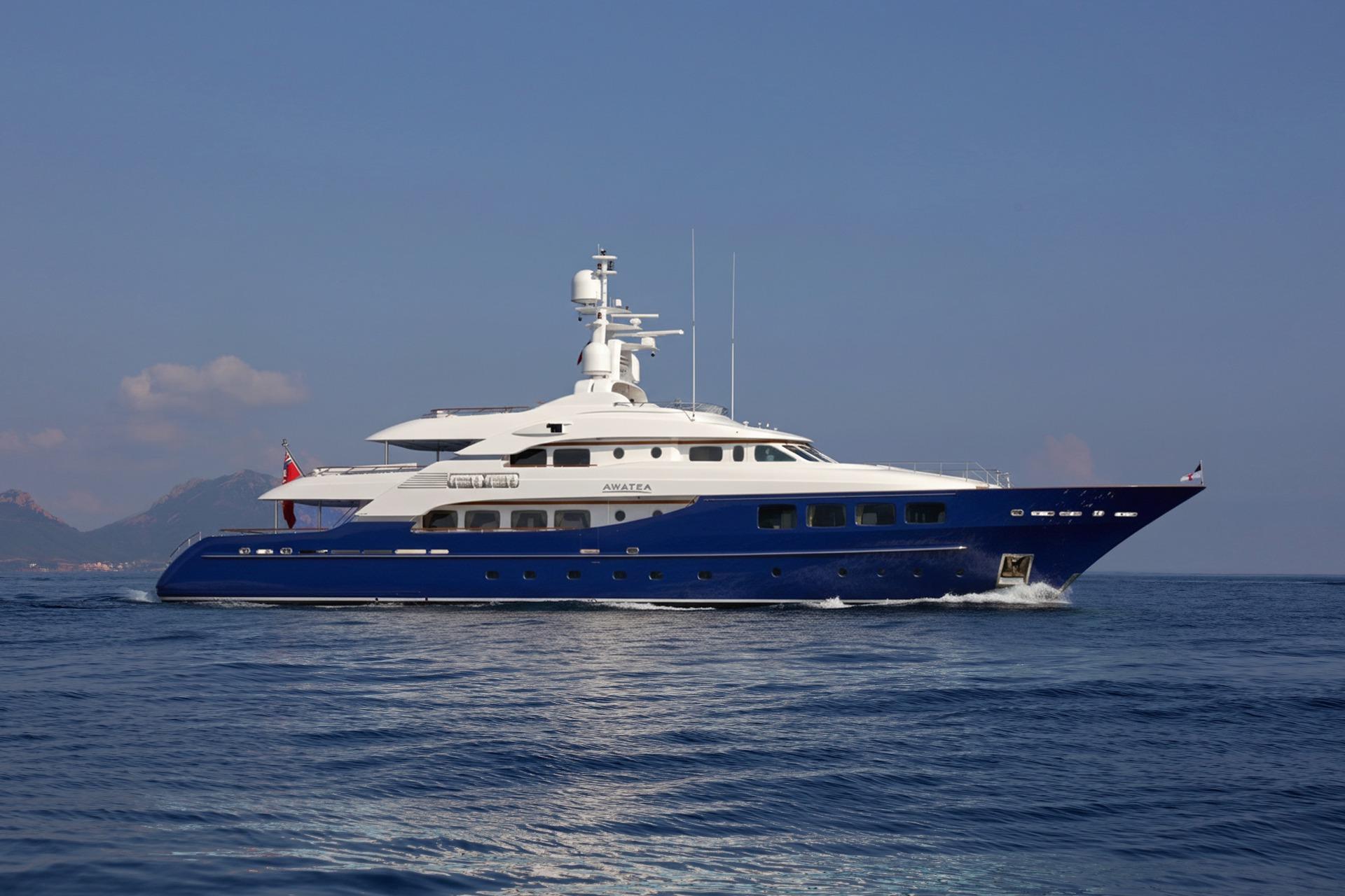 2008 Hakvoort Twin Screw Motor Yacht