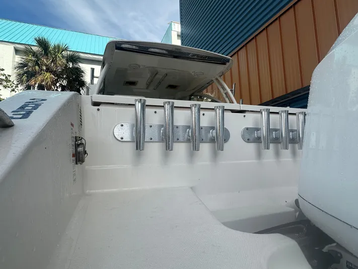  Yacht Photos Pics 2017 Pursuit 325 Dc - Image 12