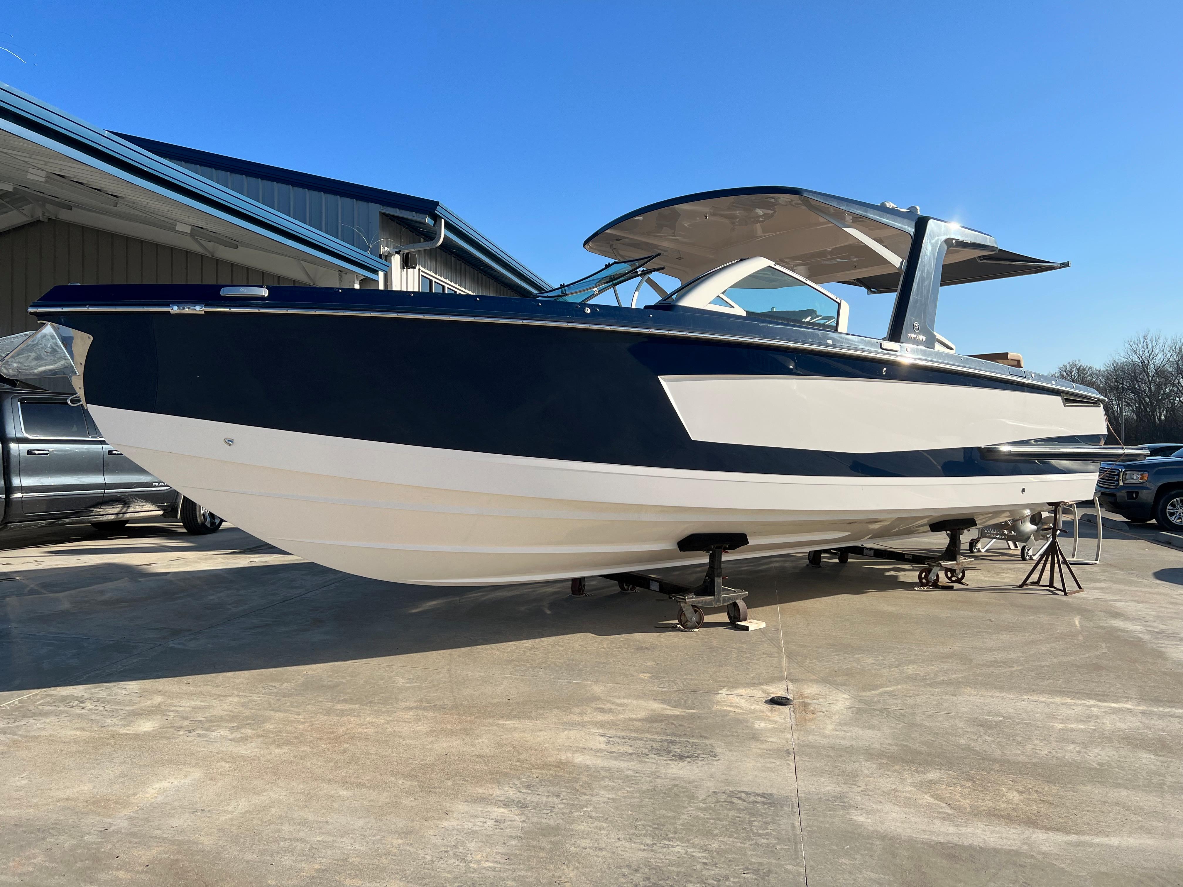 2023 Aviara AV36