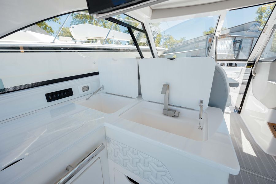 2022 Regal LX36