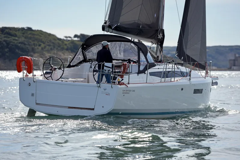 Yours To Name Yacht Photos Pics 
