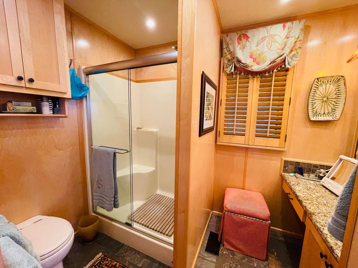 2016 Thoroughbred 67 