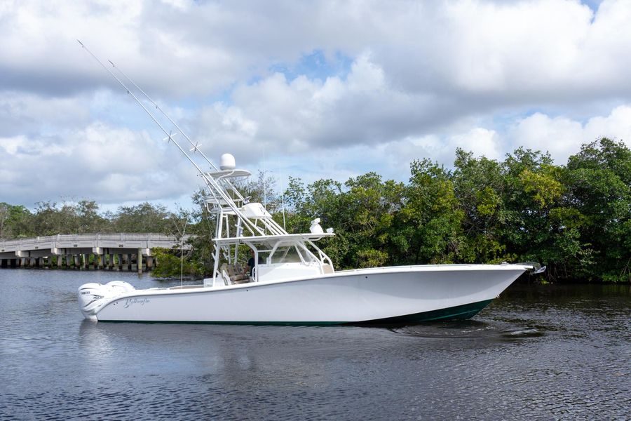 2014 Yellowfin 42 CC