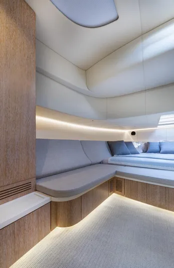 Yanina Yacht Photos Pics 