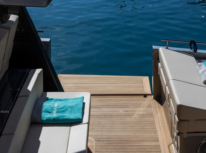 Yanina Yacht Photos Pics 