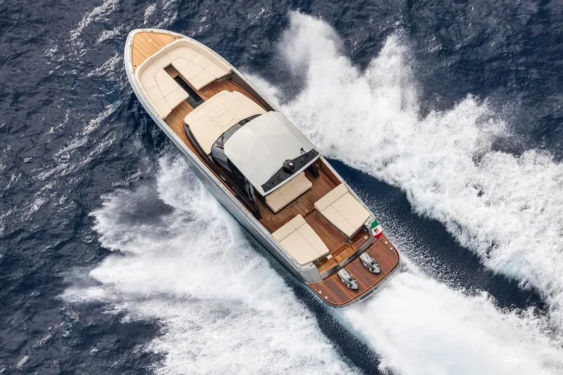 Yanina Yacht Photos Pics 