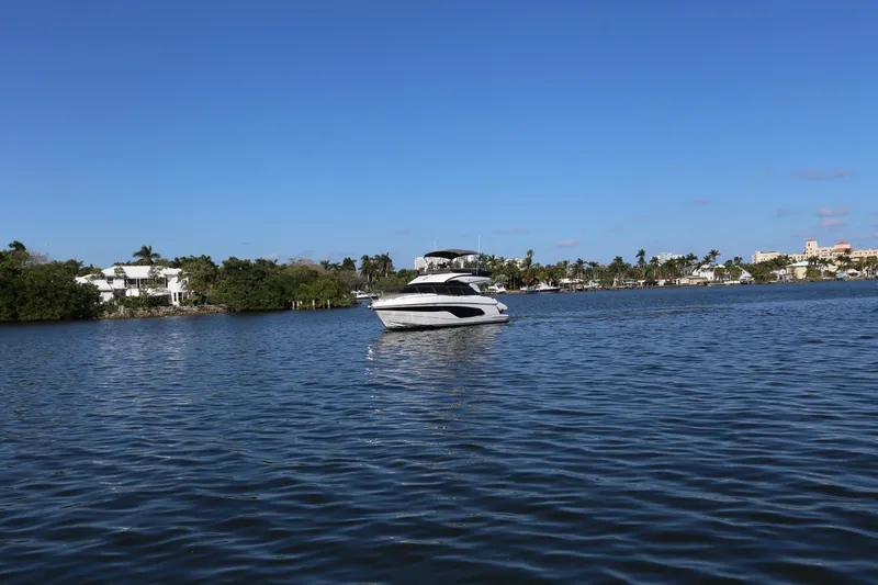 Ytf 002 Yacht Photos Pics 