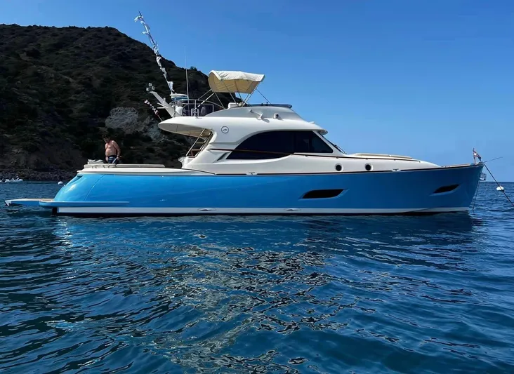 Delfino Yacht Photos Pics 