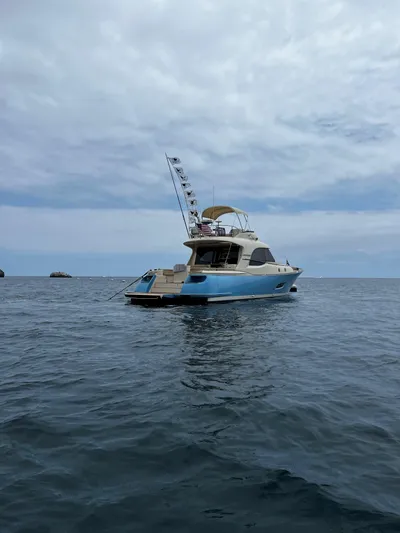 Delfino Yacht Photos Pics 