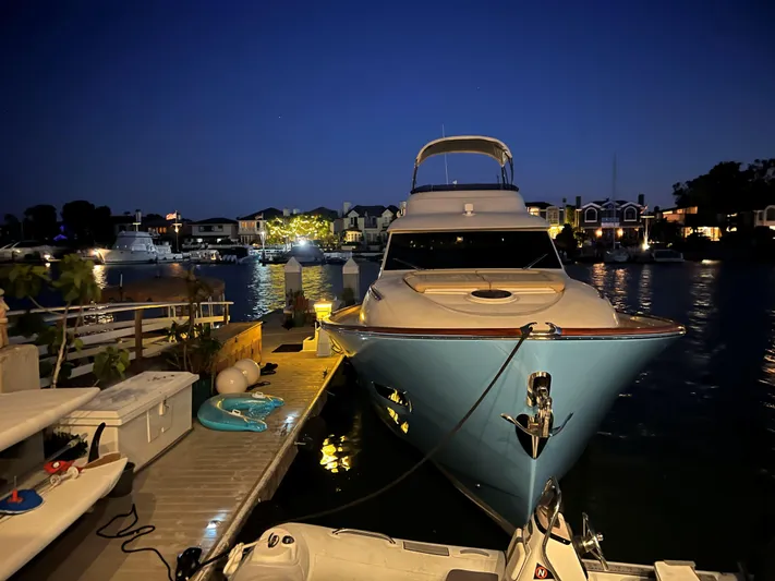 Delfino Yacht Photos Pics 