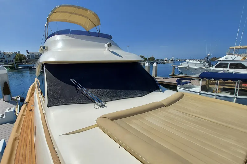 Delfino Yacht Photos Pics 