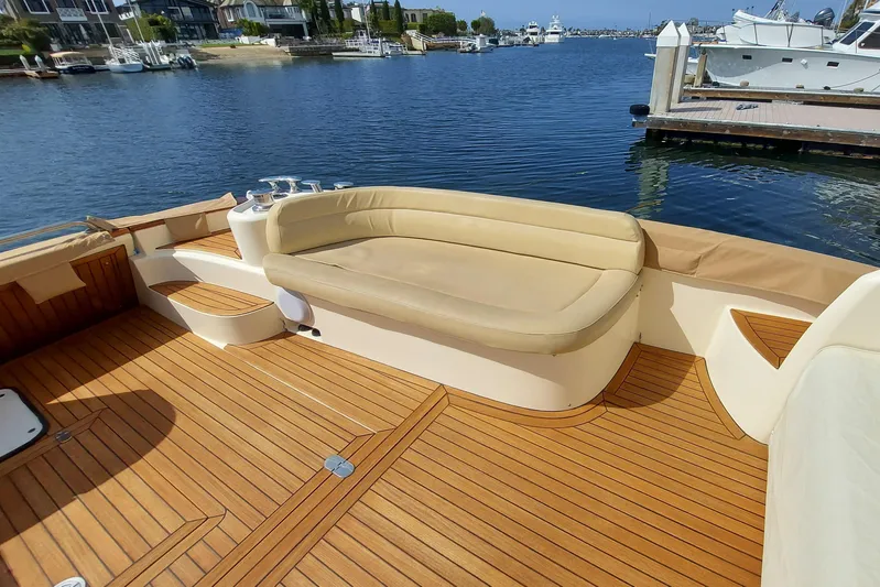 Delfino Yacht Photos Pics 