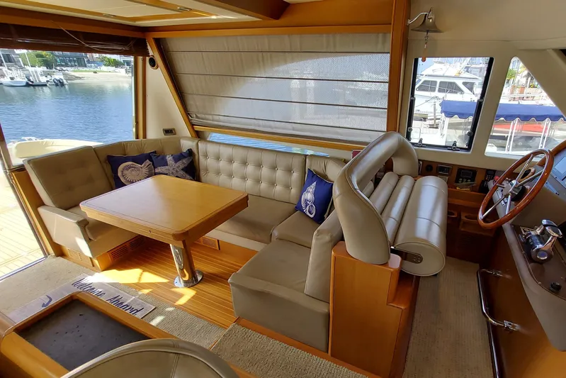 Delfino Yacht Photos Pics 