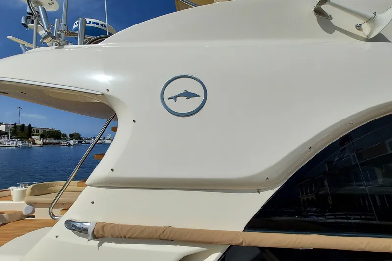 Delfino Yacht Photos Pics 