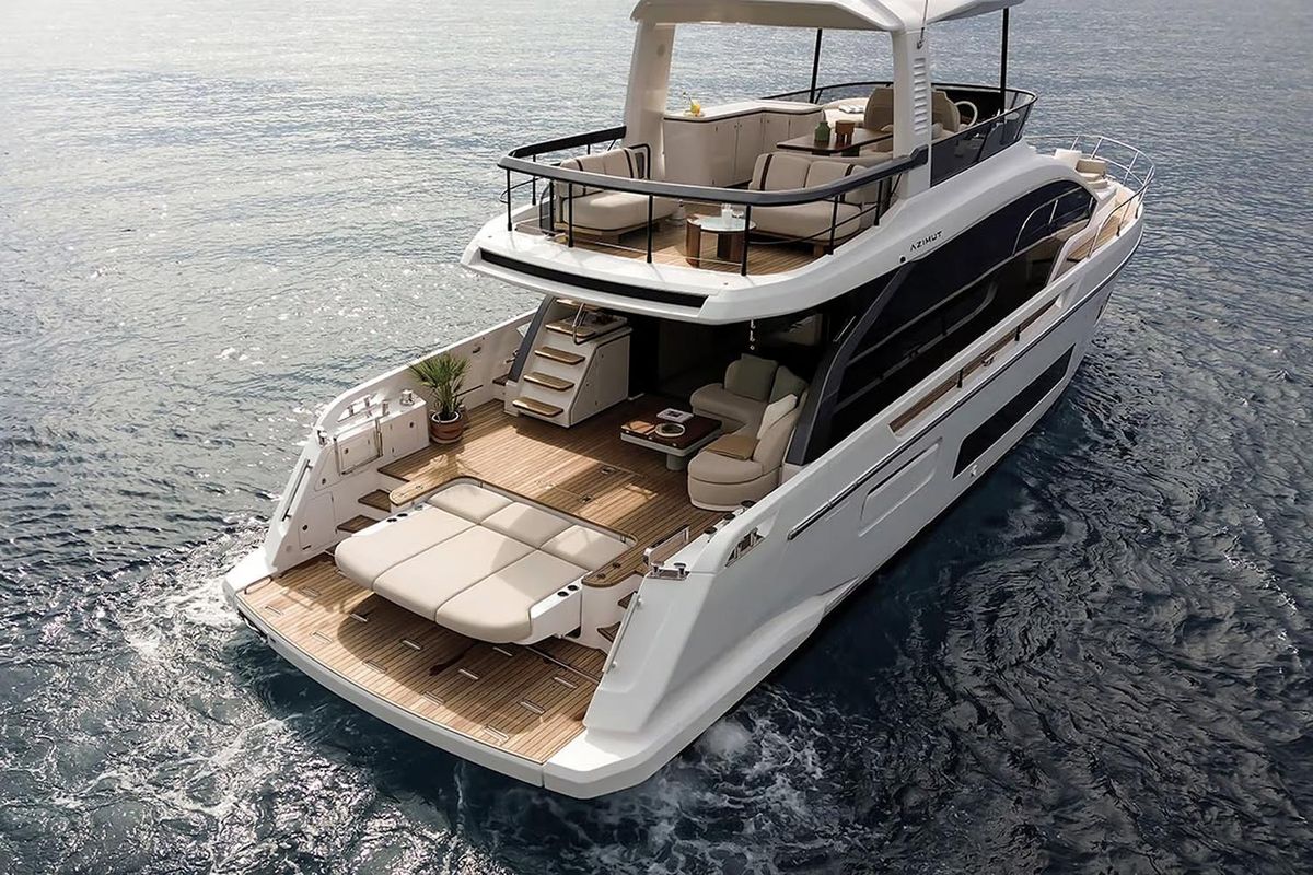 2025 Azimut 63 