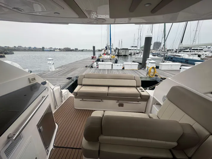  Yacht Photos Pics 2013 REGAL 35 SPORT COUPE - Image 6