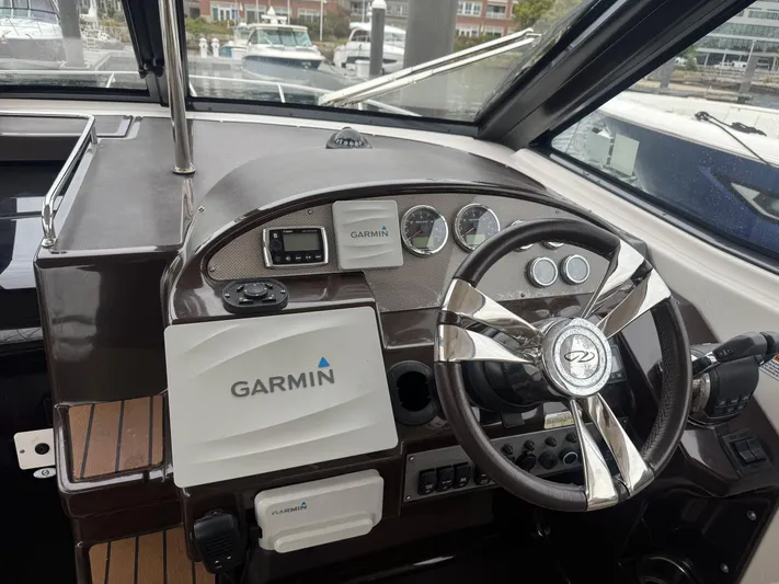  Yacht Photos Pics 2013 REGAL 35 SPORT COUPE - Image 9