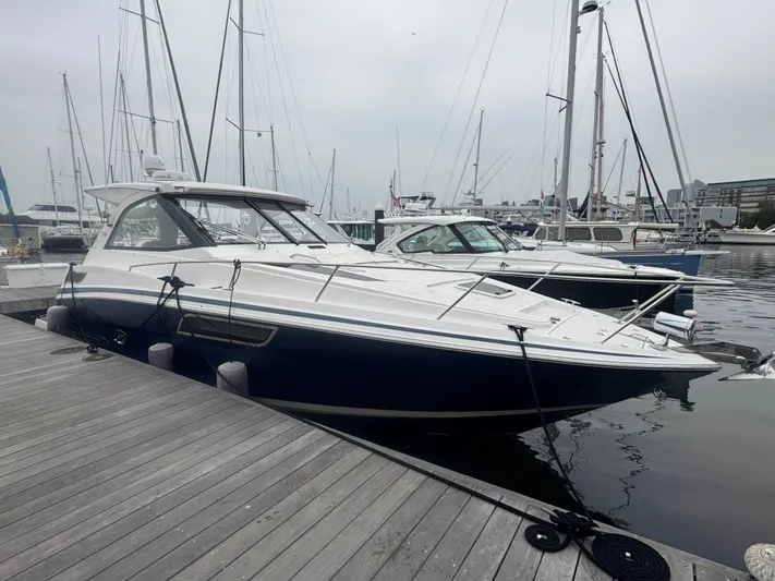  Yacht Photos Pics 2013 Regal 35 Sport Coupe - Image 1