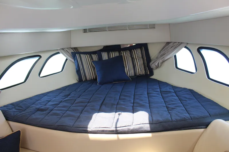 High Times Yacht Photos Pics Forward Queen Berth