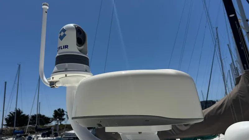Sea Dragon Yacht Photos Pics 2023 Chris-Craft Calypso 35 boat with FLIR camera and radar equipment.