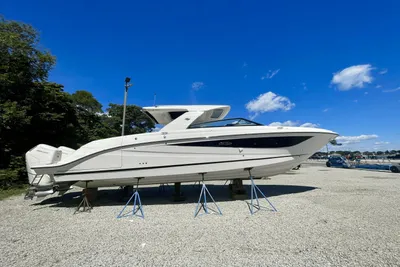 Sea Ray SLX 400 Outboard