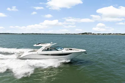 Sea Ray SLX 400 Outboard