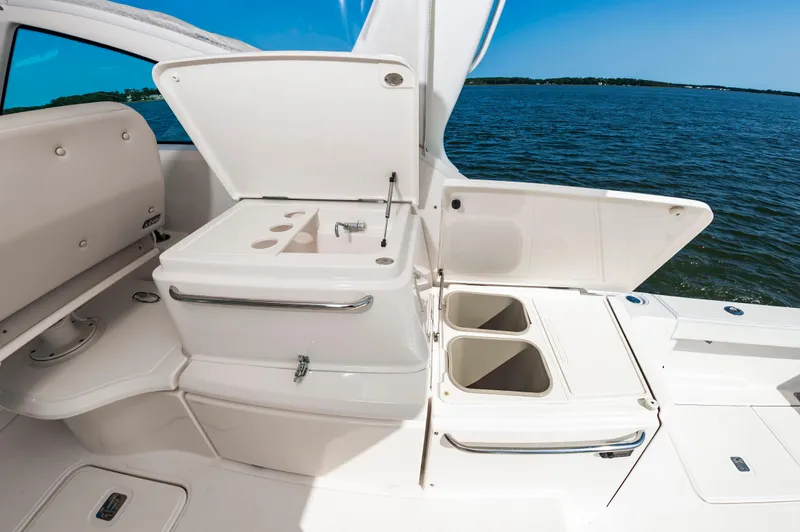 Proteus II Yacht Photos Pics 