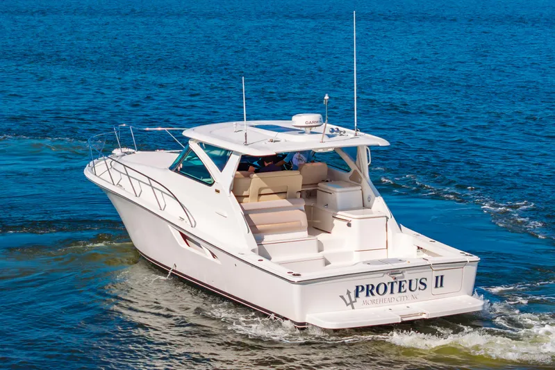 Proteus II Yacht Photos Pics 