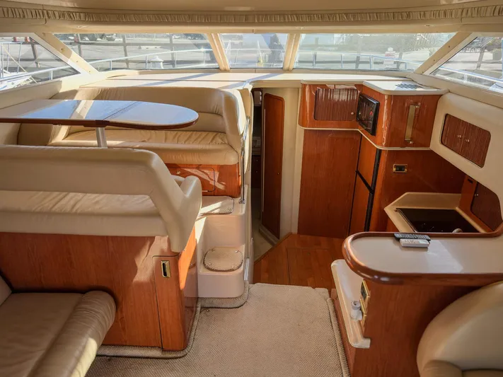 Capt Hoek II Yacht Photos Pics 