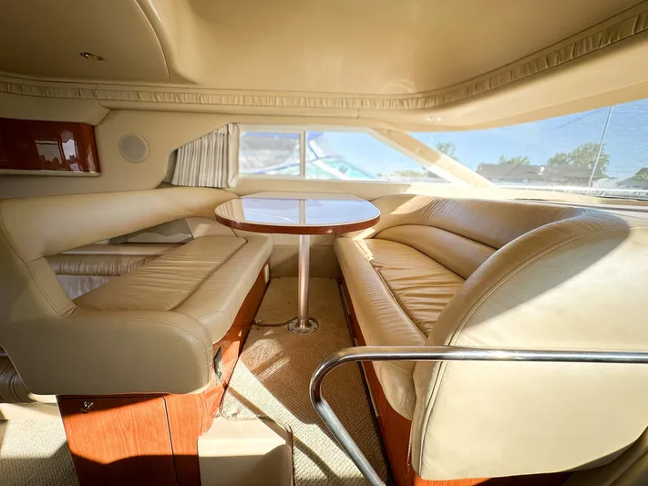 Capt Hoek II Yacht Photos Pics 