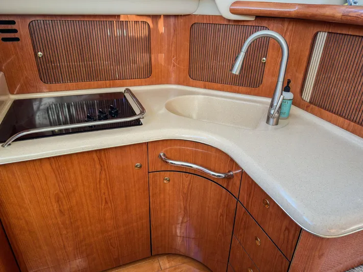 Capt Hoek II Yacht Photos Pics 