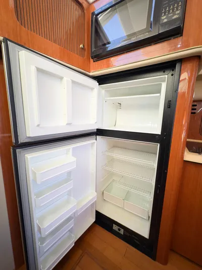 Capt Hoek II Yacht Photos Pics 