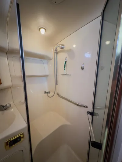 Capt Hoek II Yacht Photos Pics 