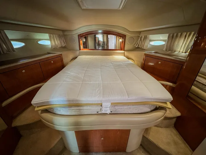 Capt Hoek II Yacht Photos Pics 