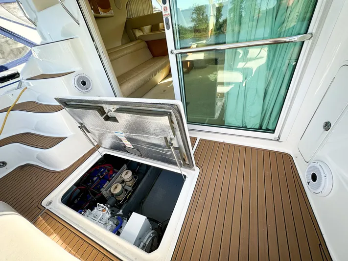 Capt Hoek II Yacht Photos Pics 