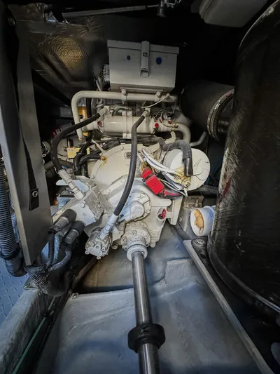 Capt Hoek II Yacht Photos Pics 