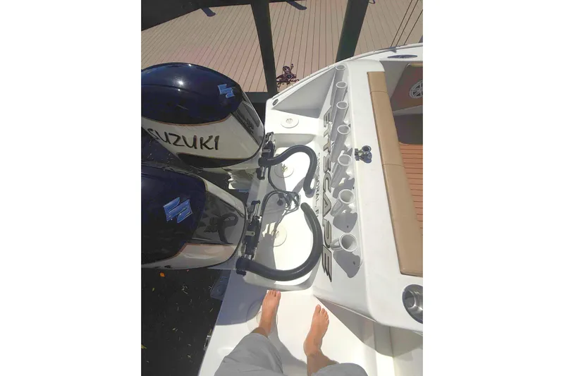  Yacht Photos Pics 2019 Cape Horn 27XS boat with Suzuki engines and rod holders, viewed from above.