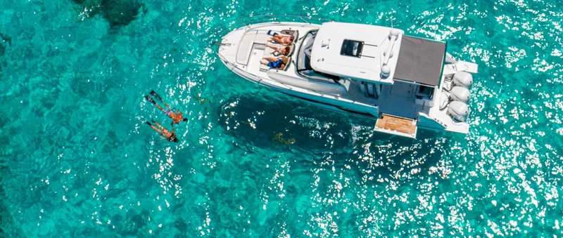 Hedonism Yacht Photos Pics 